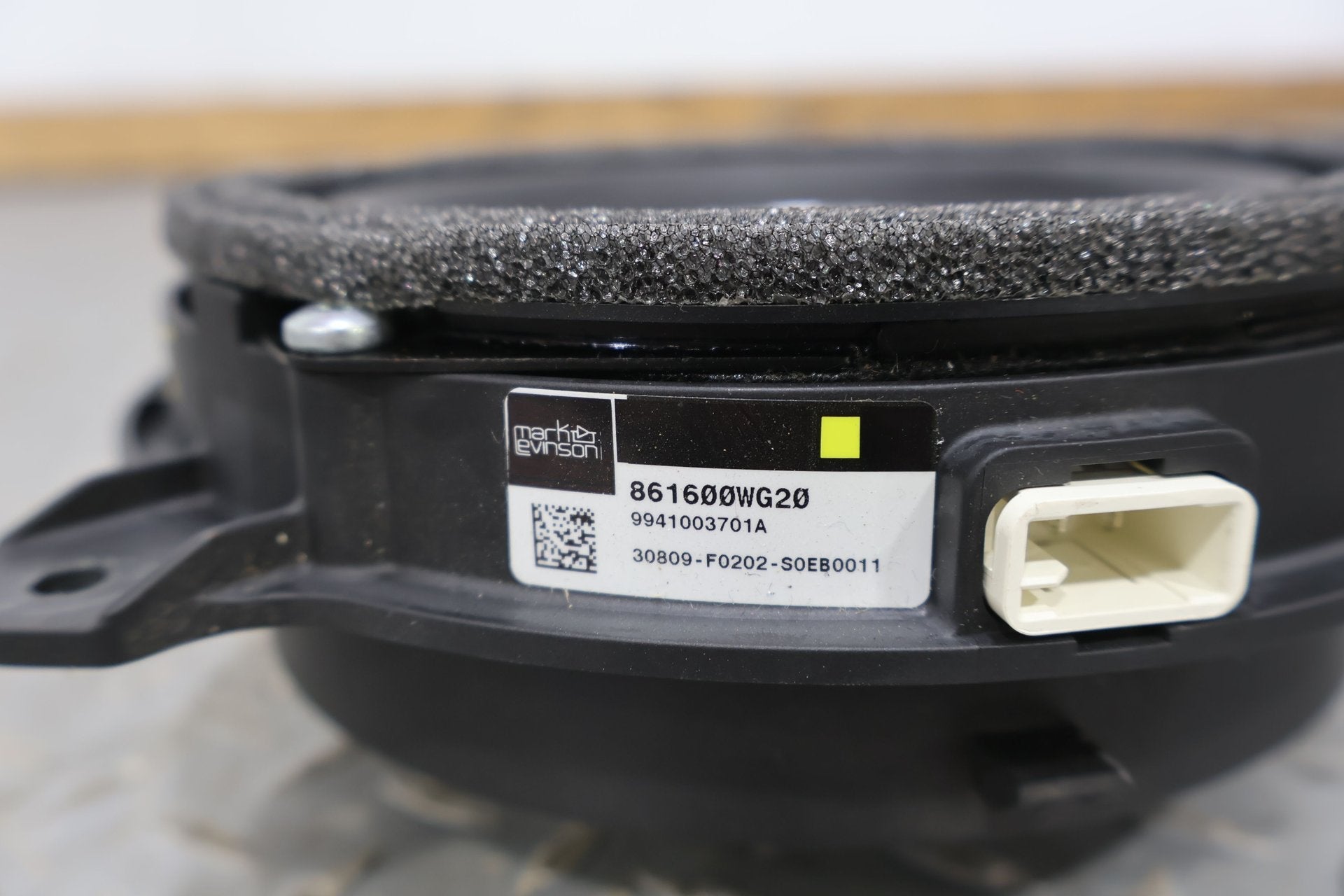 2010 Lexus GX460- Speakers
