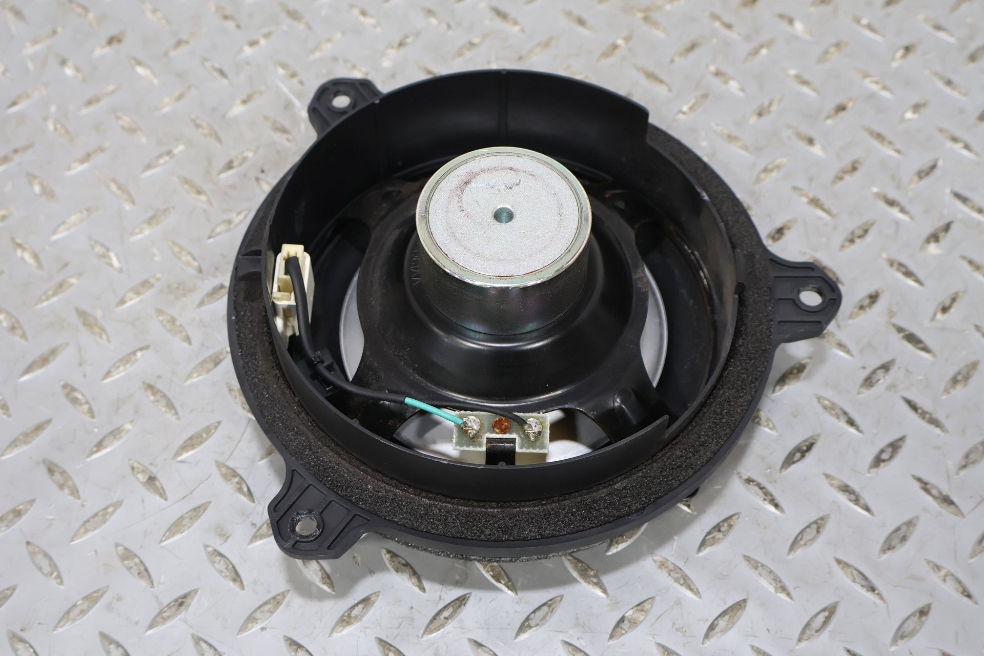 2010 Lexus GX460- Speakers