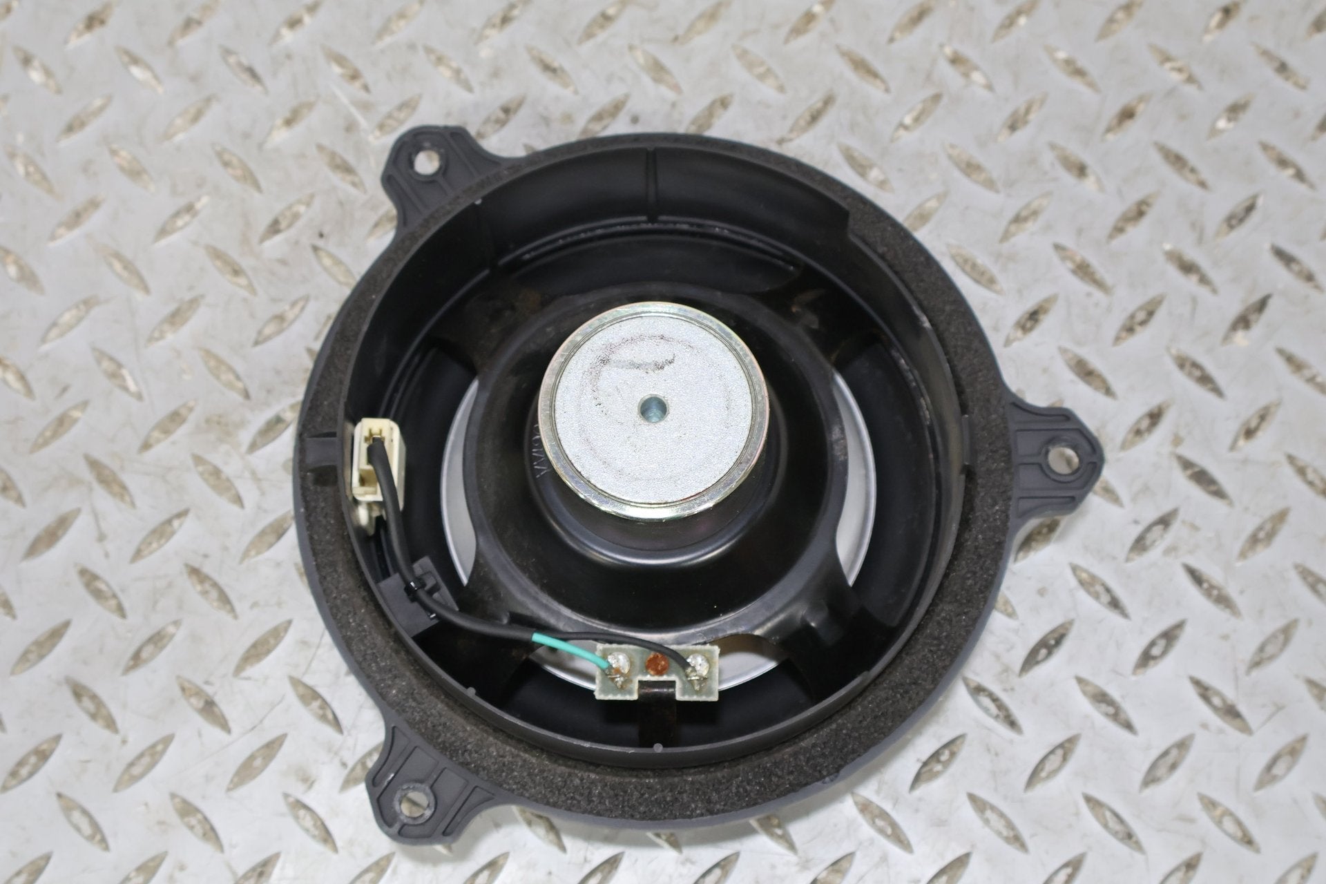 2010 Lexus GX460- Speakers