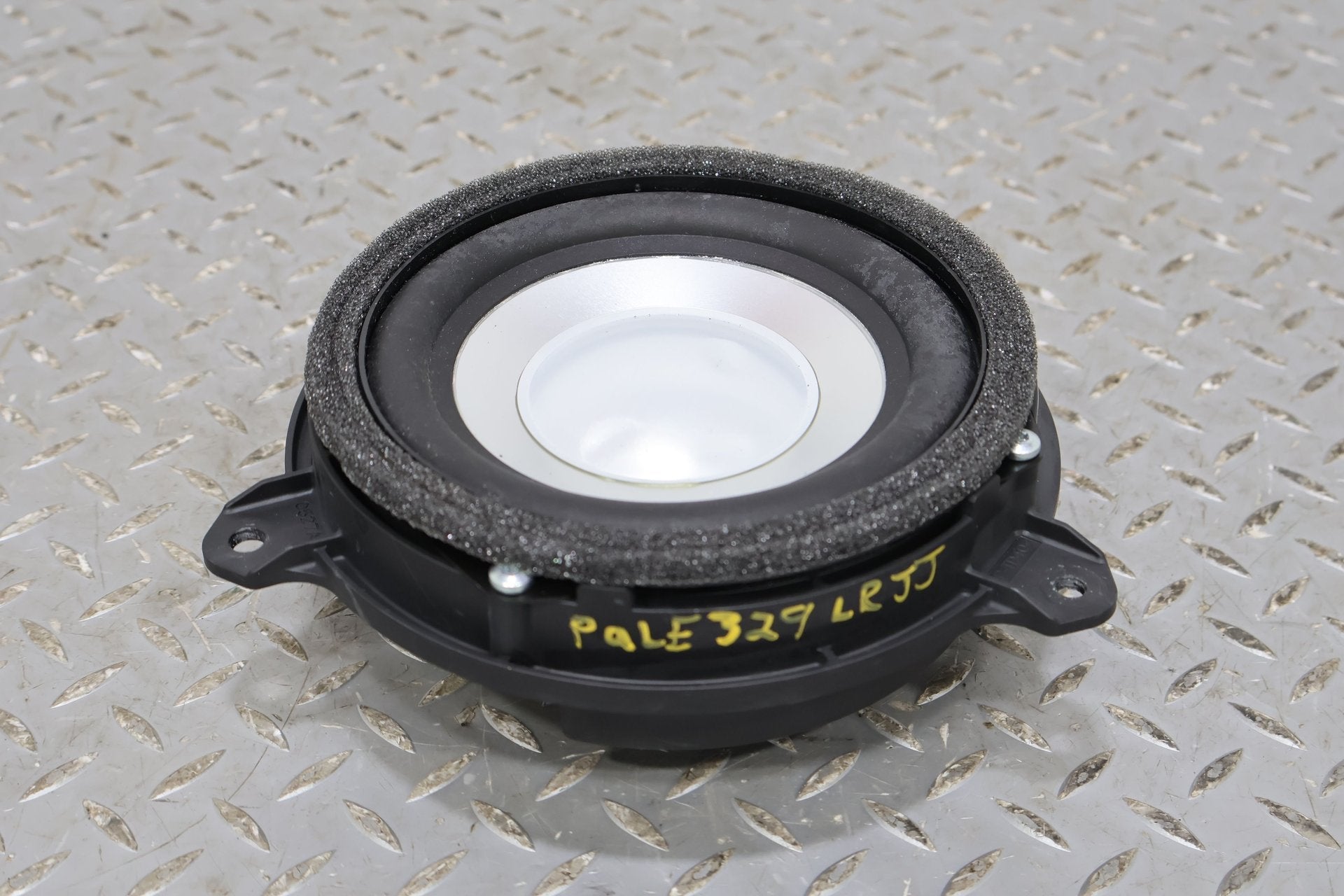 2010 Lexus GX460- Speakers
