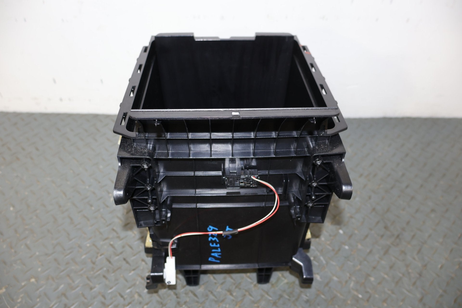 2010 Lexus GX460- Trim Panel