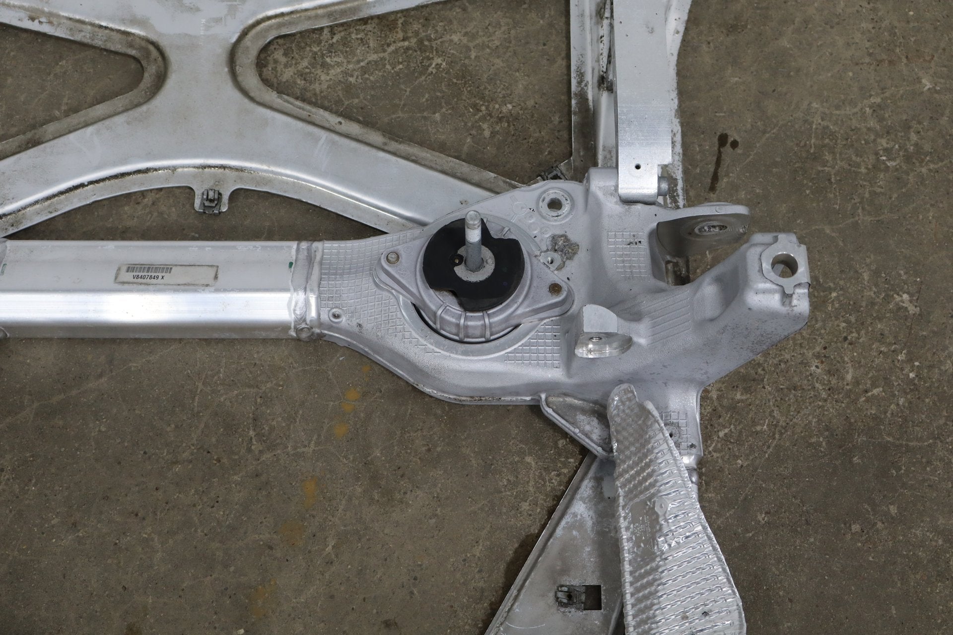 2010 Porsche Panamera 4 S Bare Front Suspension Crossmember