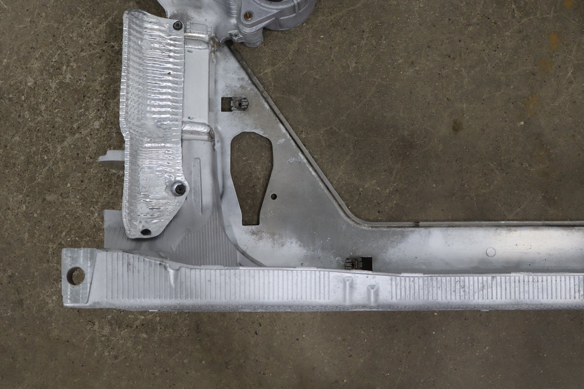 2010 Porsche Panamera 4 S Bare Front Suspension Crossmember
