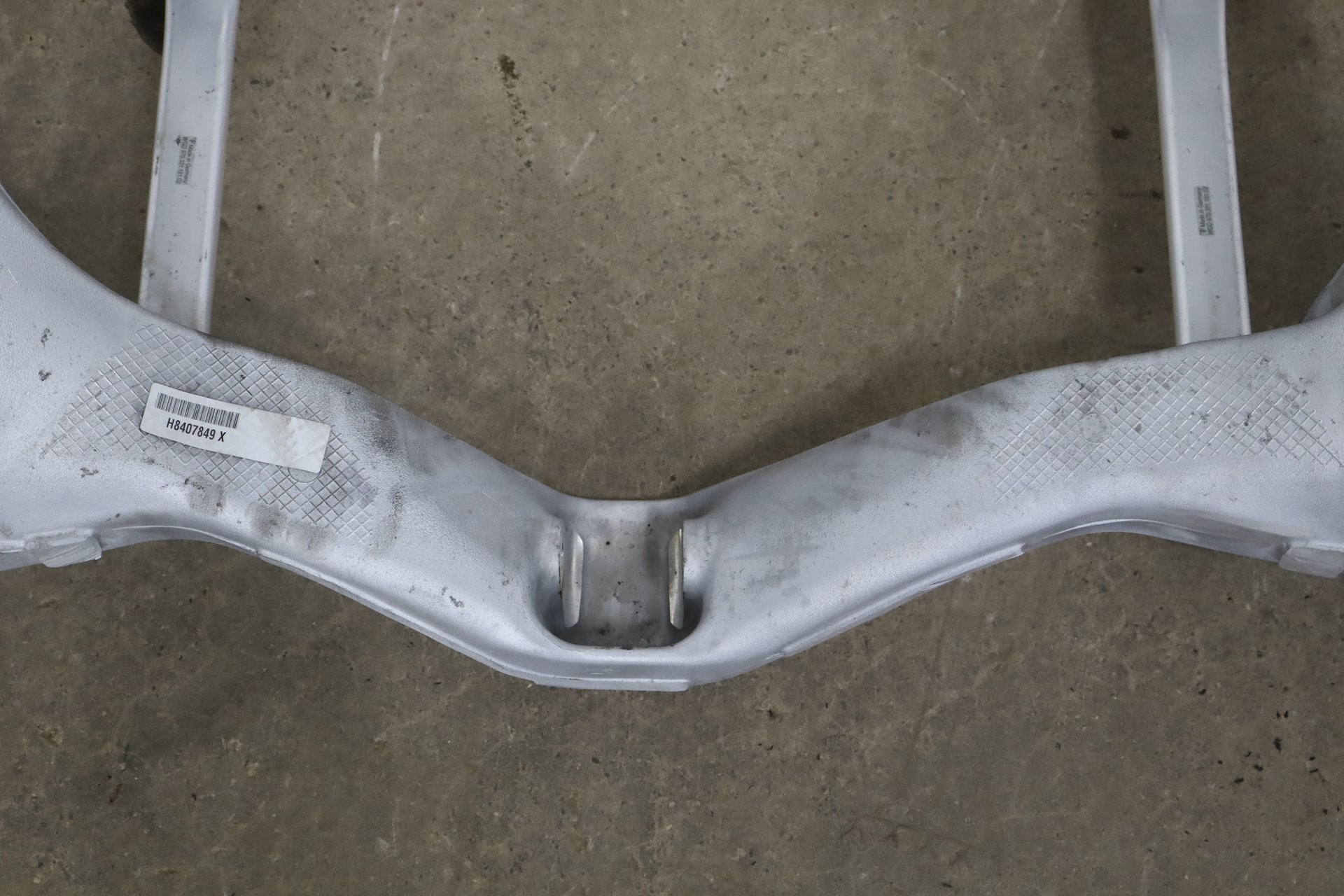 2010 Porsche Panamera 4 S Bare Rear Suspension Crossmember