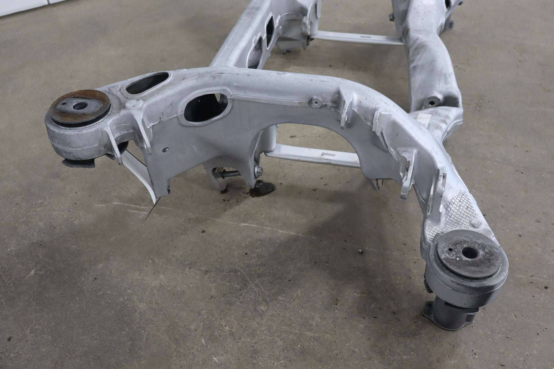 2010 Porsche Panamera 4 S Bare Rear Suspension Crossmember