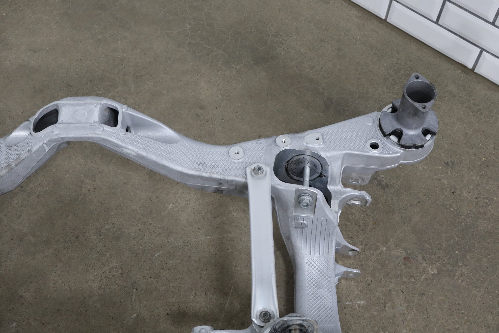 2010 Porsche Panamera 4 S Bare Rear Suspension Crossmember
