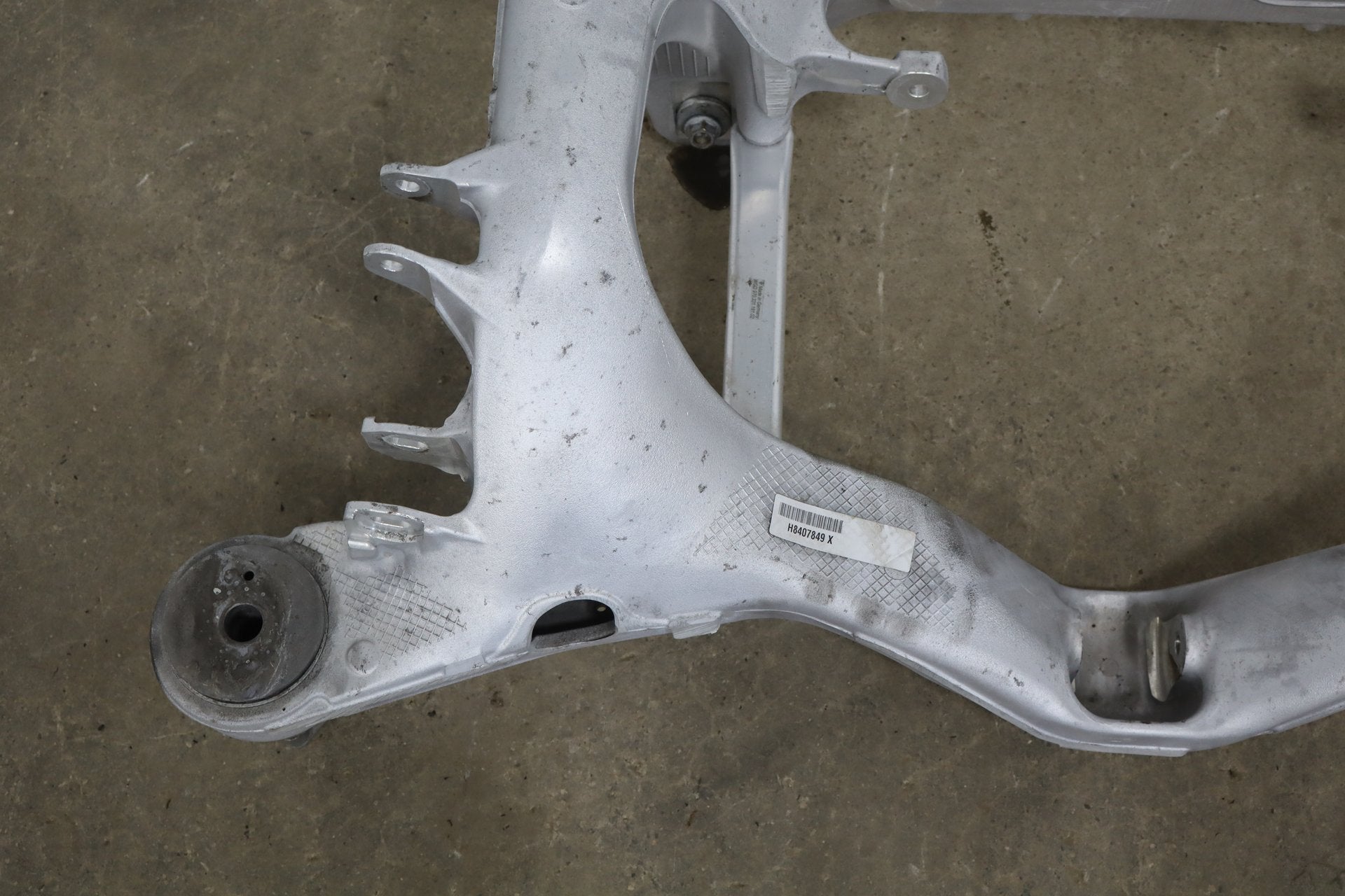 2010 Porsche Panamera 4 S Bare Rear Suspension Crossmember