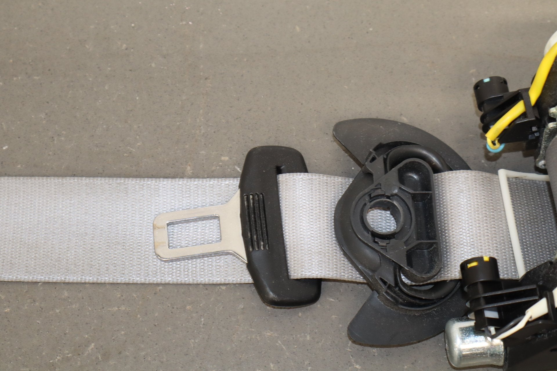 2010 Porsche Panamera 4 S Left Front Seat Belt Yachting Blue/ Cream BD
