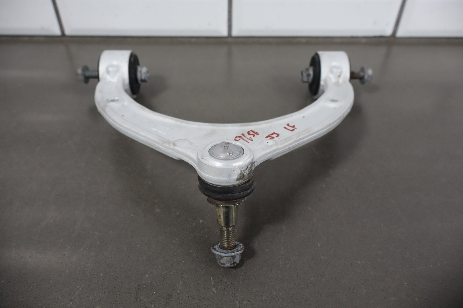 2010 Porsche Panamera 4 S Left Front Suspension Knee Control Arm Knuckle