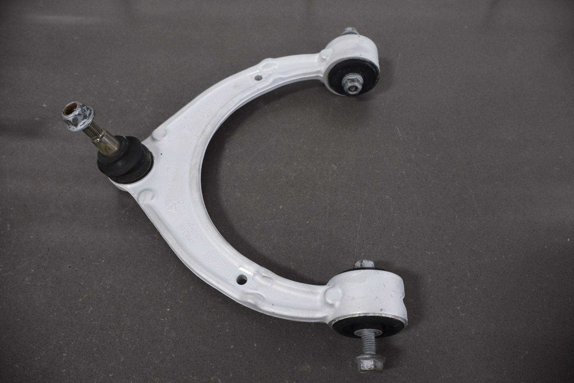 2010 Porsche Panamera 4 S Left Front Suspension Knee Control Arm Knuckle