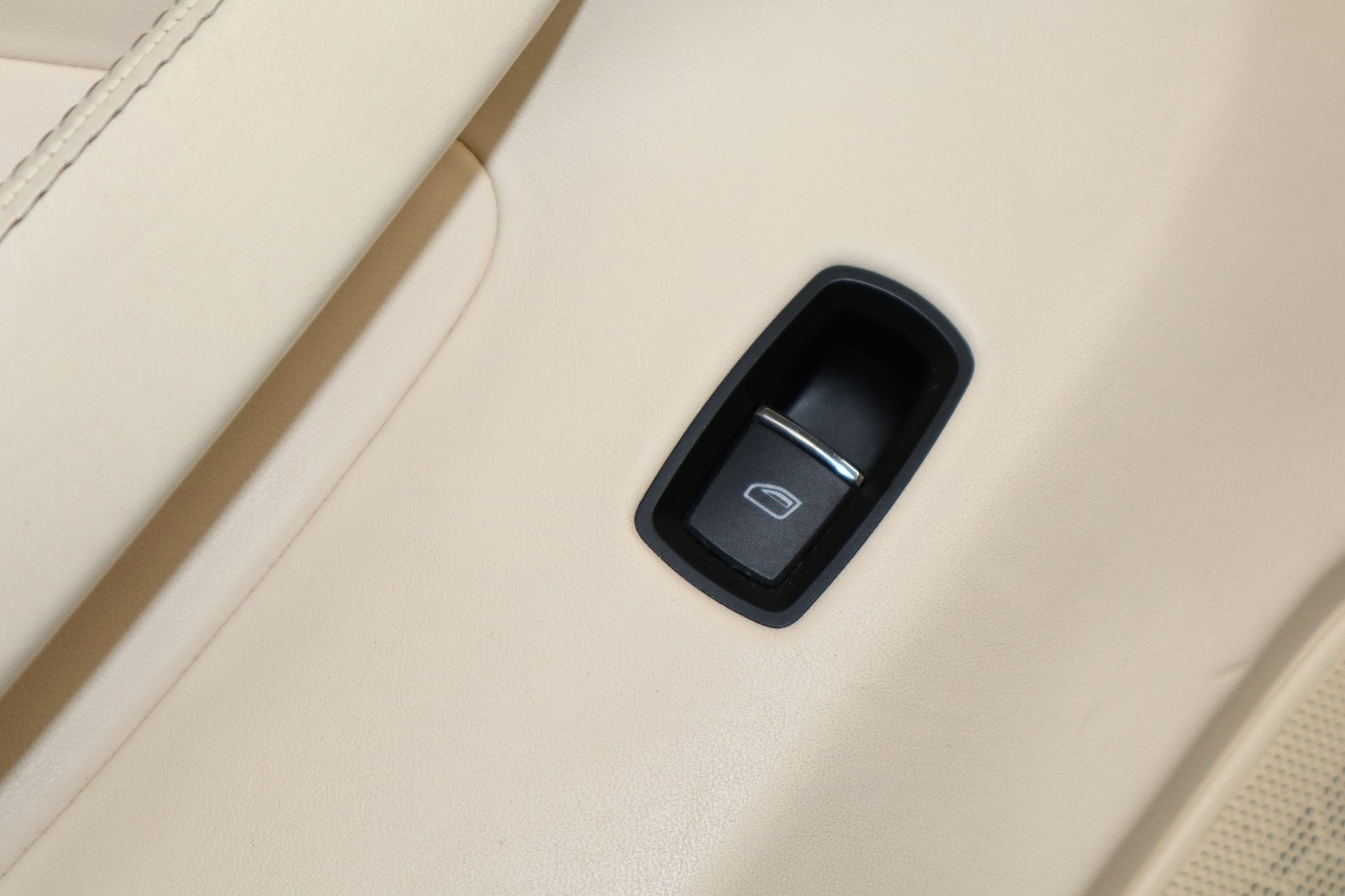 2010 Porsche Panamera 4 S Left Rear Door Panel Yachting Blue/ Cream BD