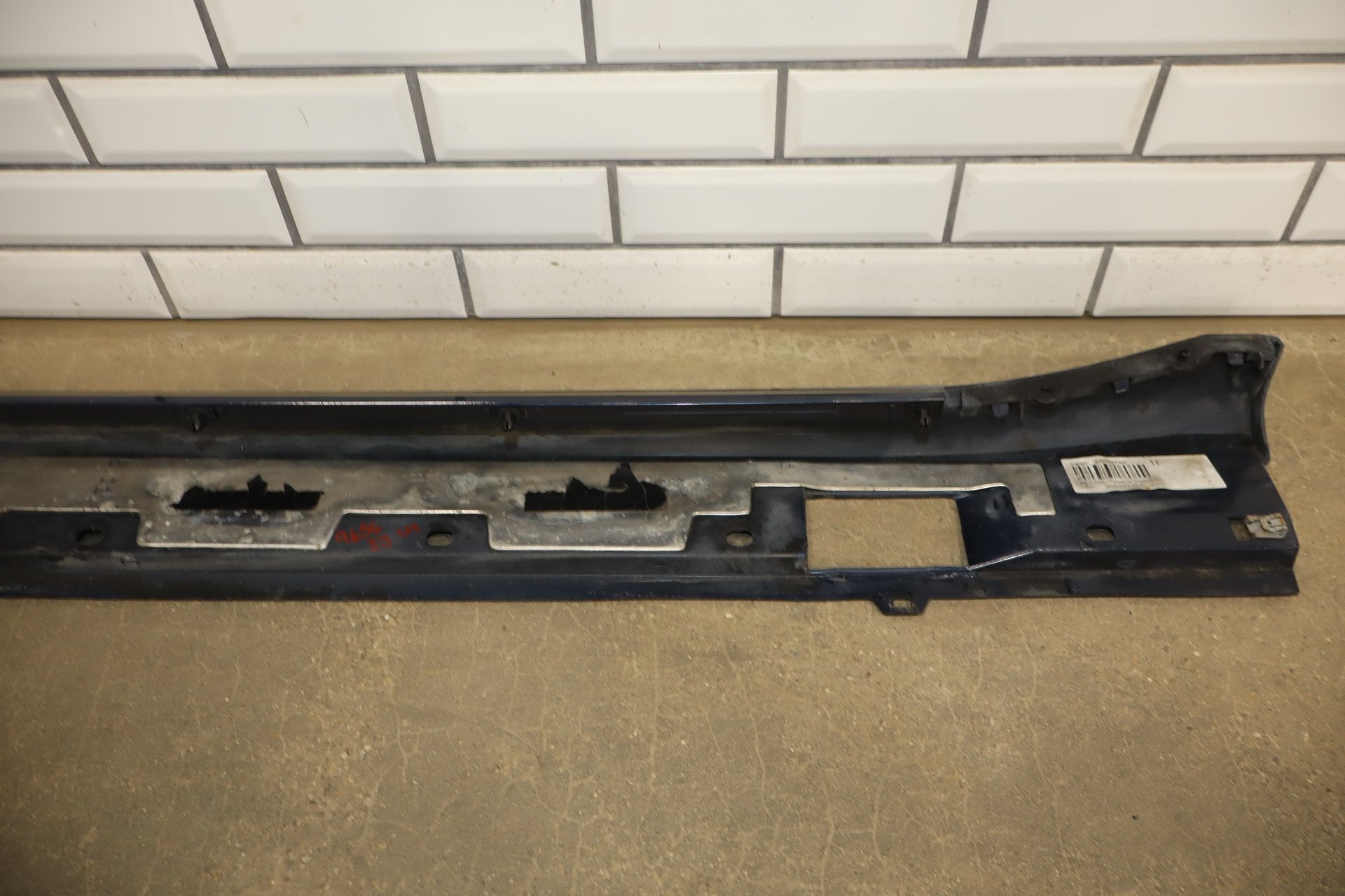 2010 Porsche Panamera 4 S Left Rocker Molding Dark Blue Metallic N4