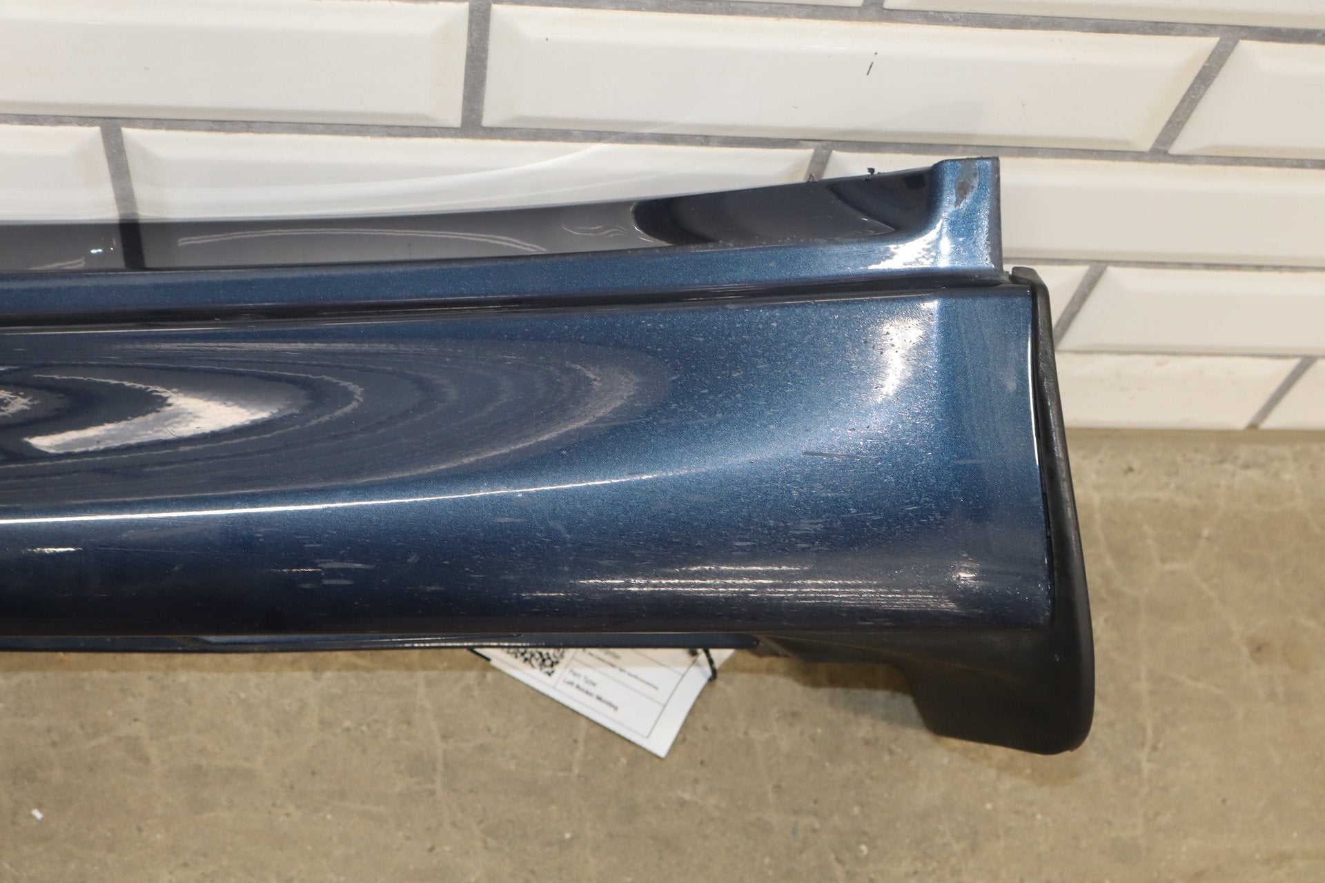 2010 Porsche Panamera 4 S Left Rocker Molding Dark Blue Metallic N4