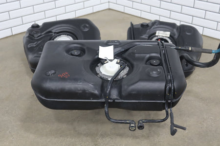 2010 Porsche Panamera 4S 970 V8 Fuel Tank Assembly with Fuel Pump OEM