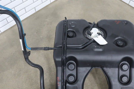 2010 Porsche Panamera 4S 970 V8 Fuel Tank Assembly with Fuel Pump OEM