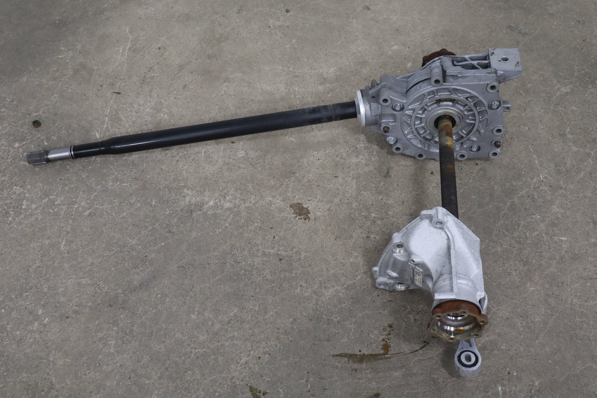 2010 Porsche Panamera 4S AWD Front Carrier Differential Assembly