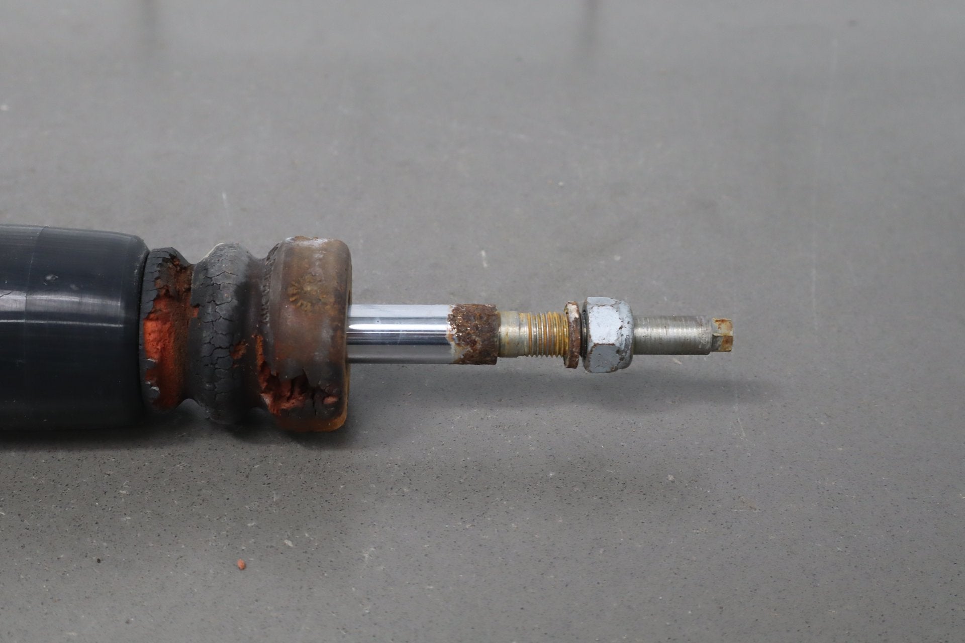 2010 Porsche Panamera 4s Left Rear Strut Shock Absorber OEM OEM