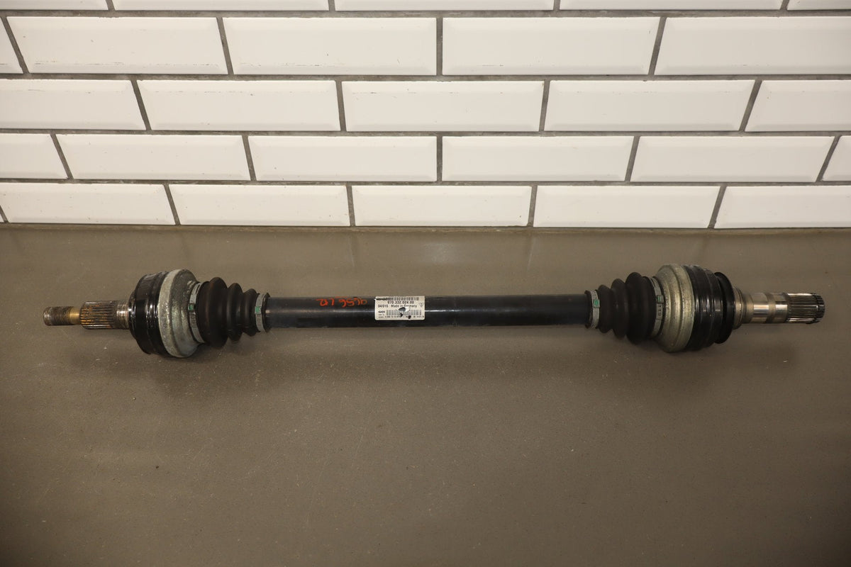 2010 Porsche Panamera 4s Left Rear Suspension Control Arm Spindle Axle OEM