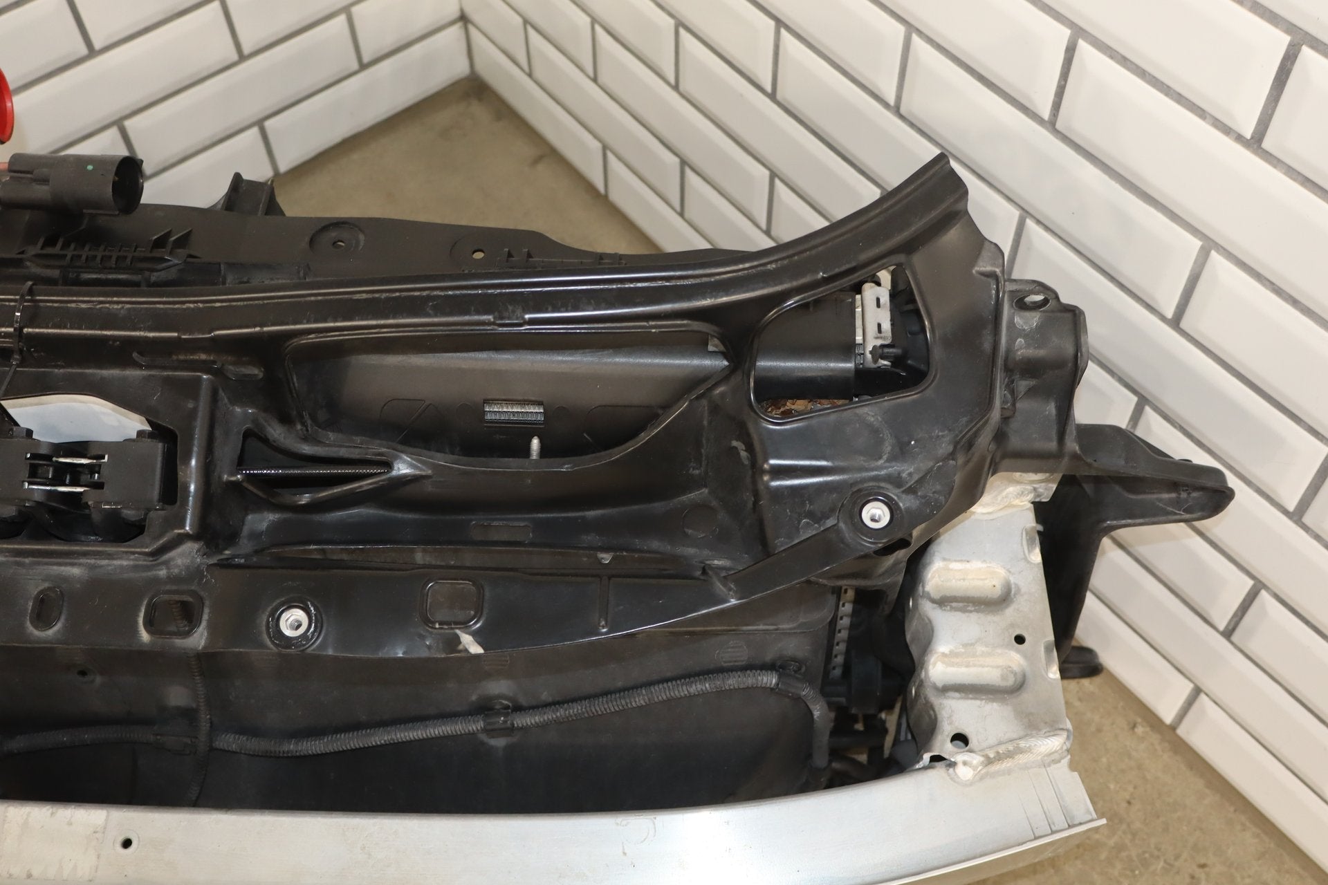 2010 Porsche Panamera 4S Loaded Radiator Core Support Assembly OEM