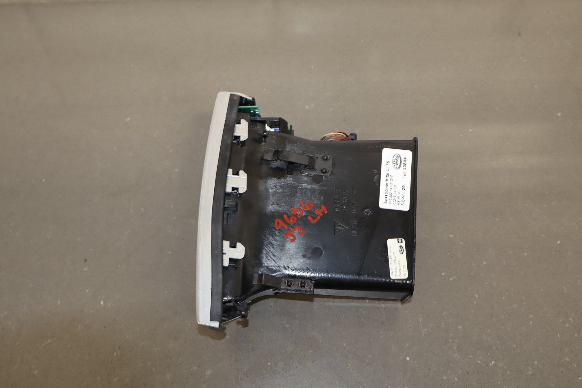 2010 Porsche Panamera 4s OEM Dashboard Vent Sent (4)
