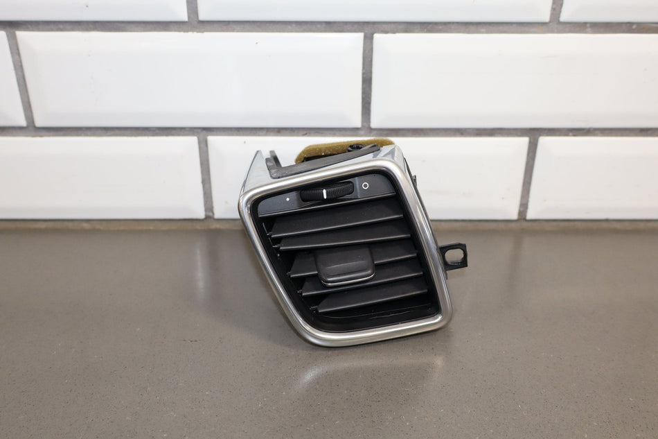 2010 Porsche Panamera 4s OEM Dashboard Vent Sent (4)