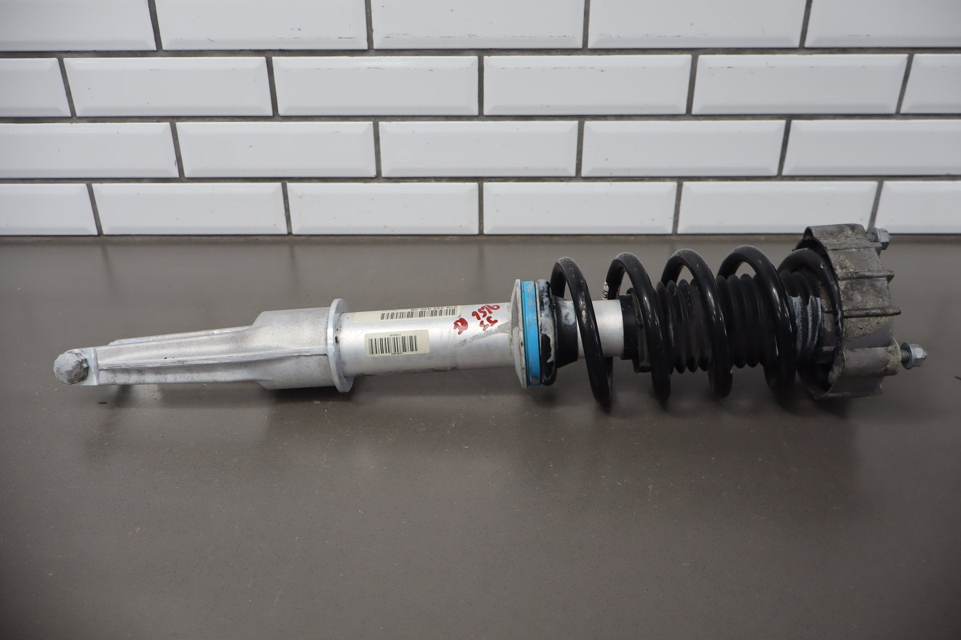2010 Porsche Panamera 4s Right Front Strut OEM