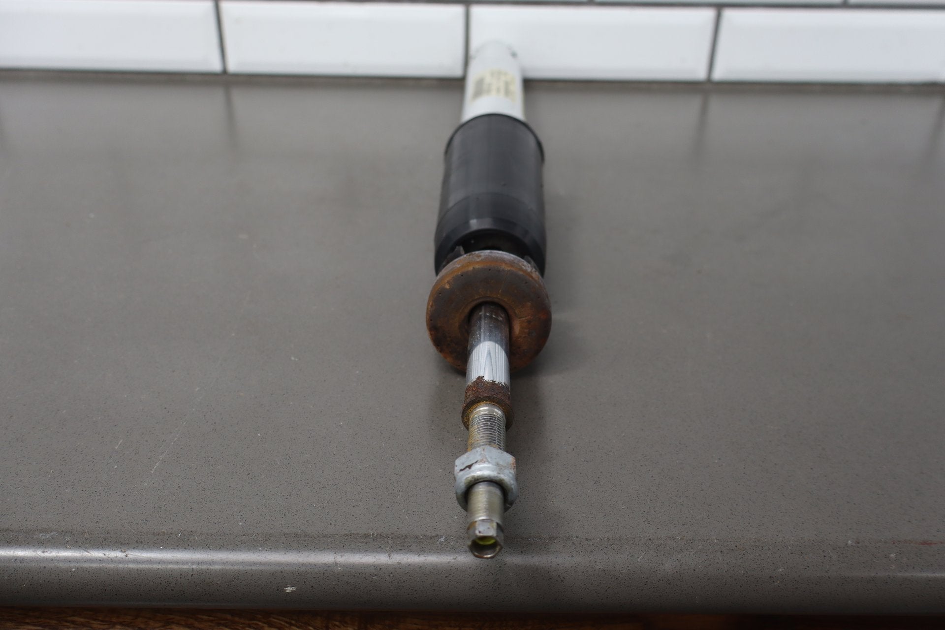2010 Porsche Panamera 4s Right Rear Strut Shock Absorber OEM OEM