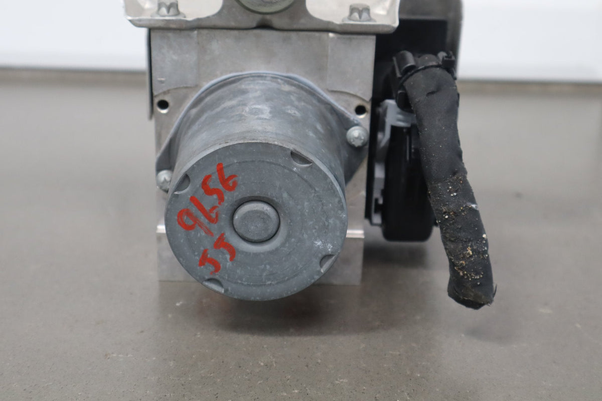 2010 Porsche Panamera ABS Brake Unit OEM