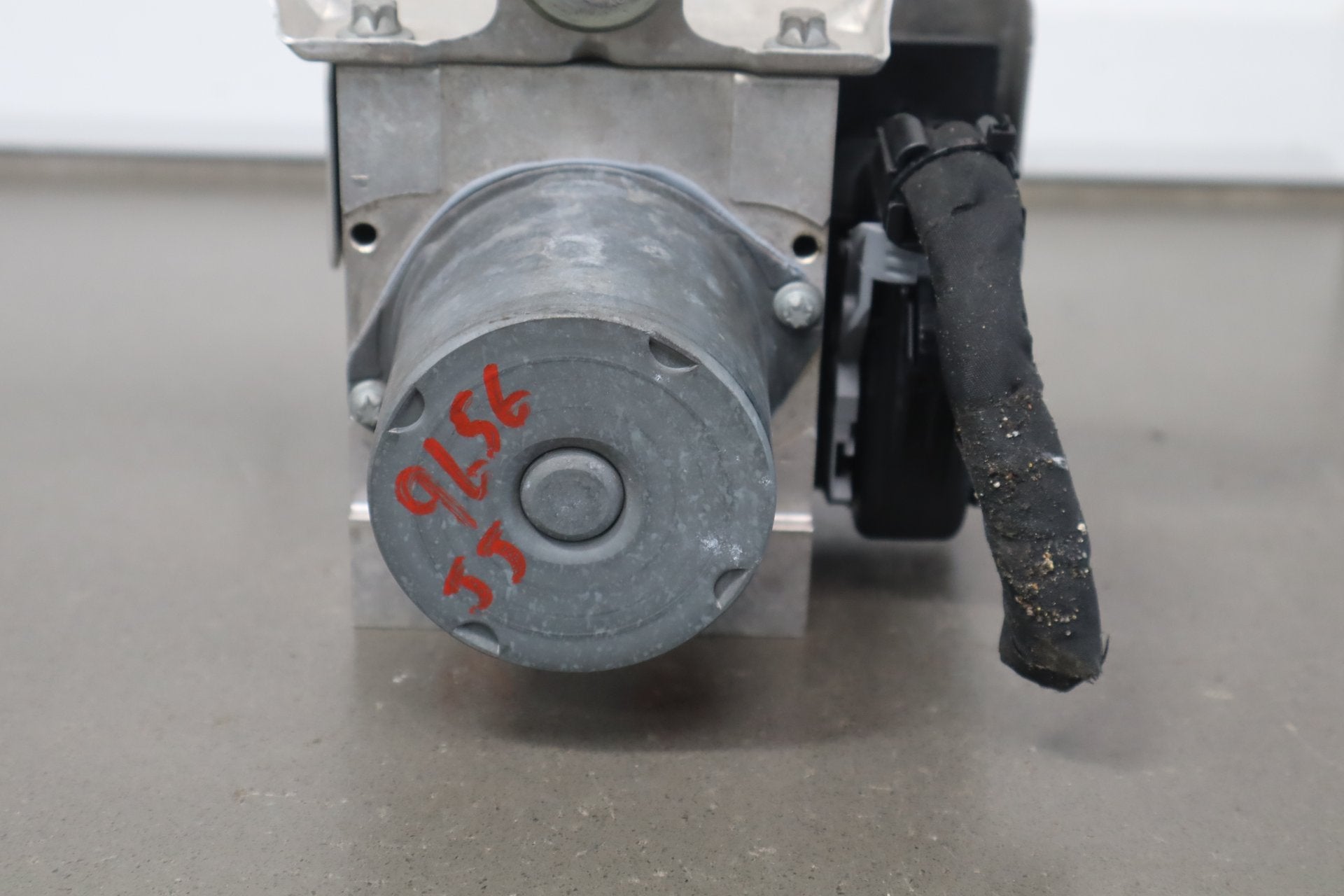 2010 Porsche Panamera ABS Brake Unit OEM