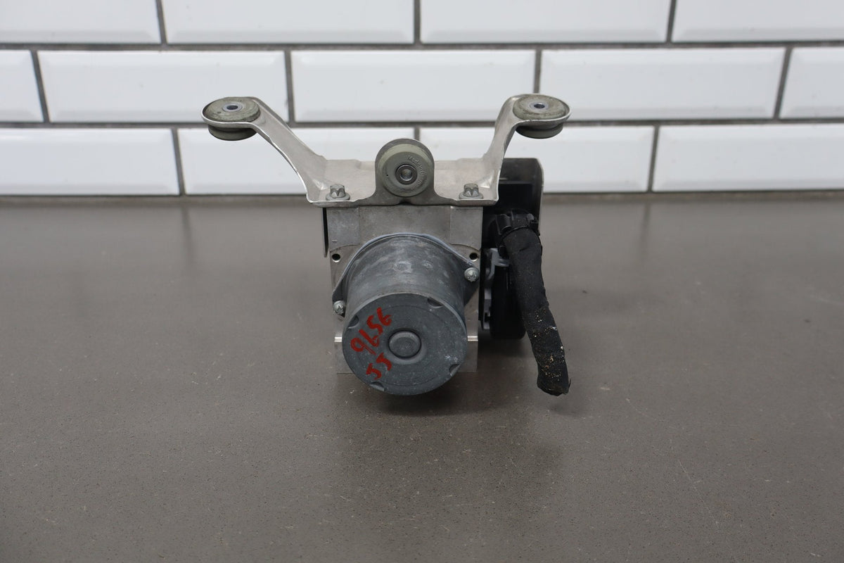 2010 Porsche Panamera ABS Brake Unit OEM