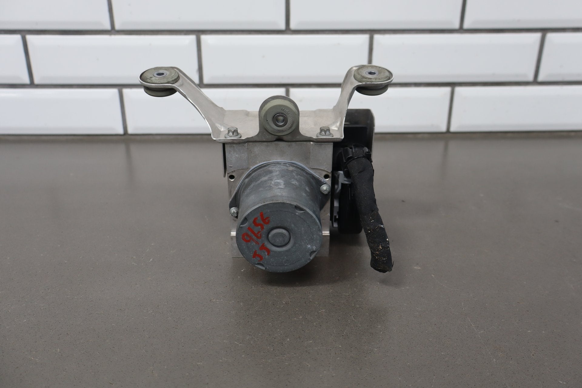 2010 Porsche Panamera ABS Brake Unit OEM