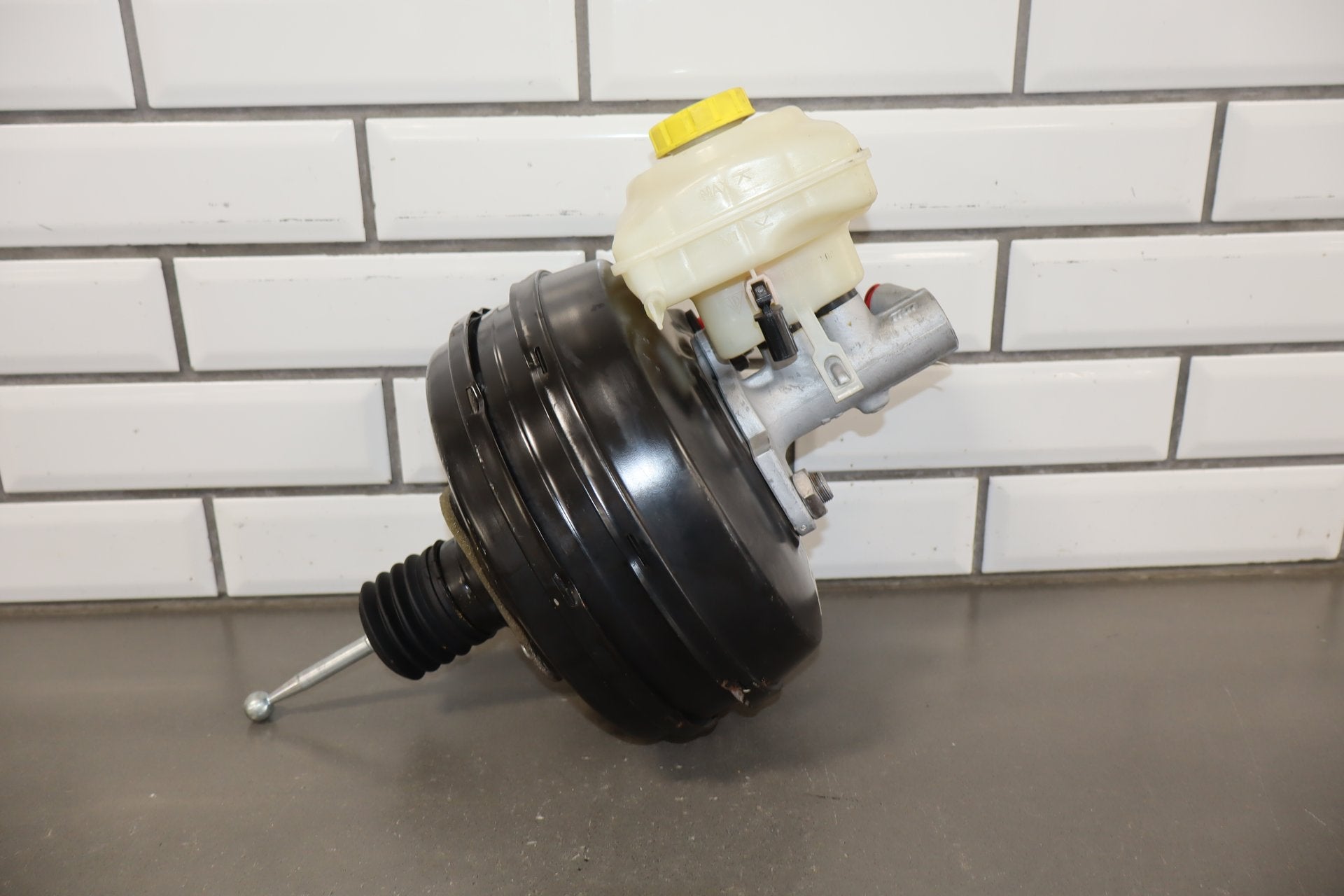 2010 Porsche Panamera Brake Booster OEM