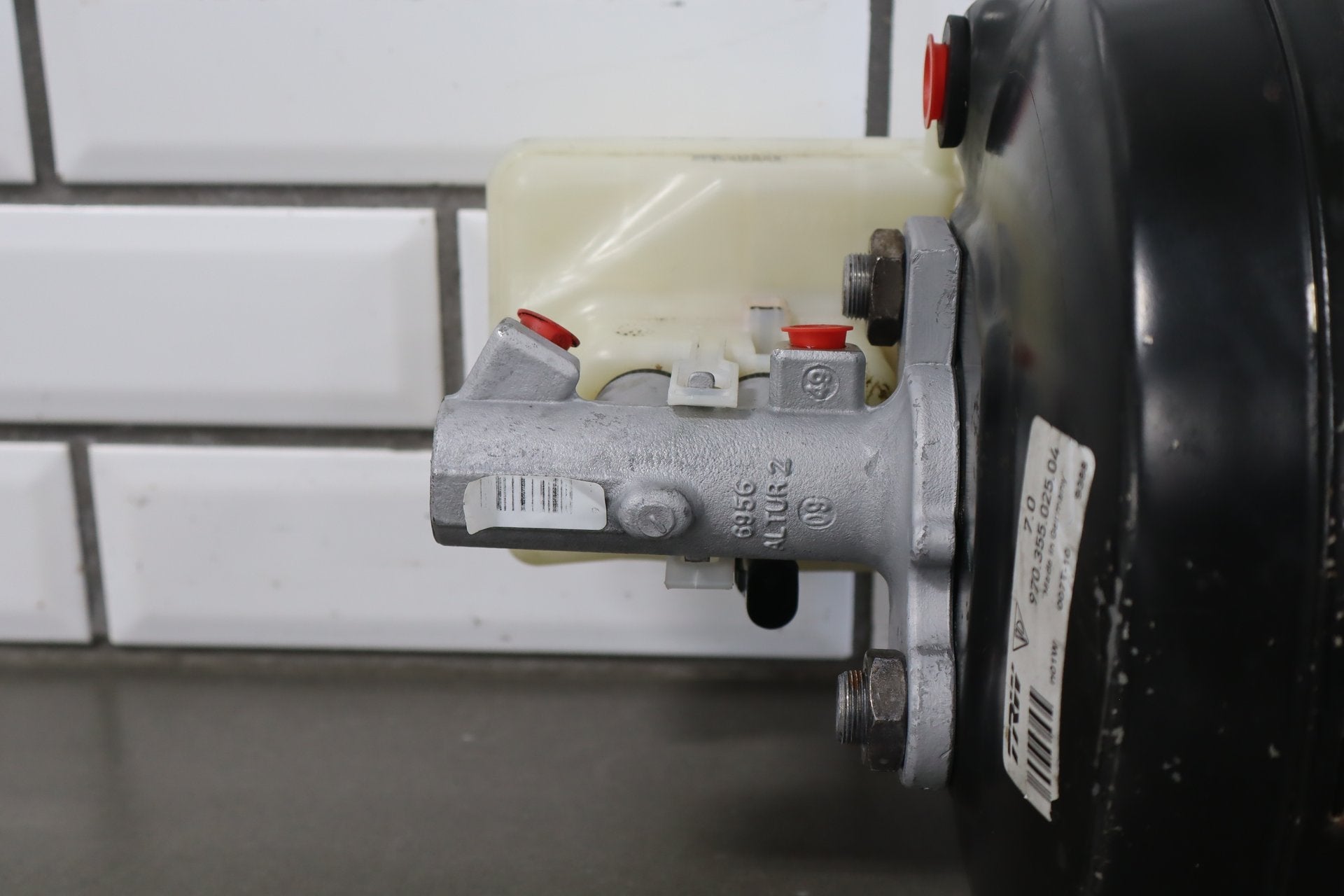 2010 Porsche Panamera Brake Booster OEM