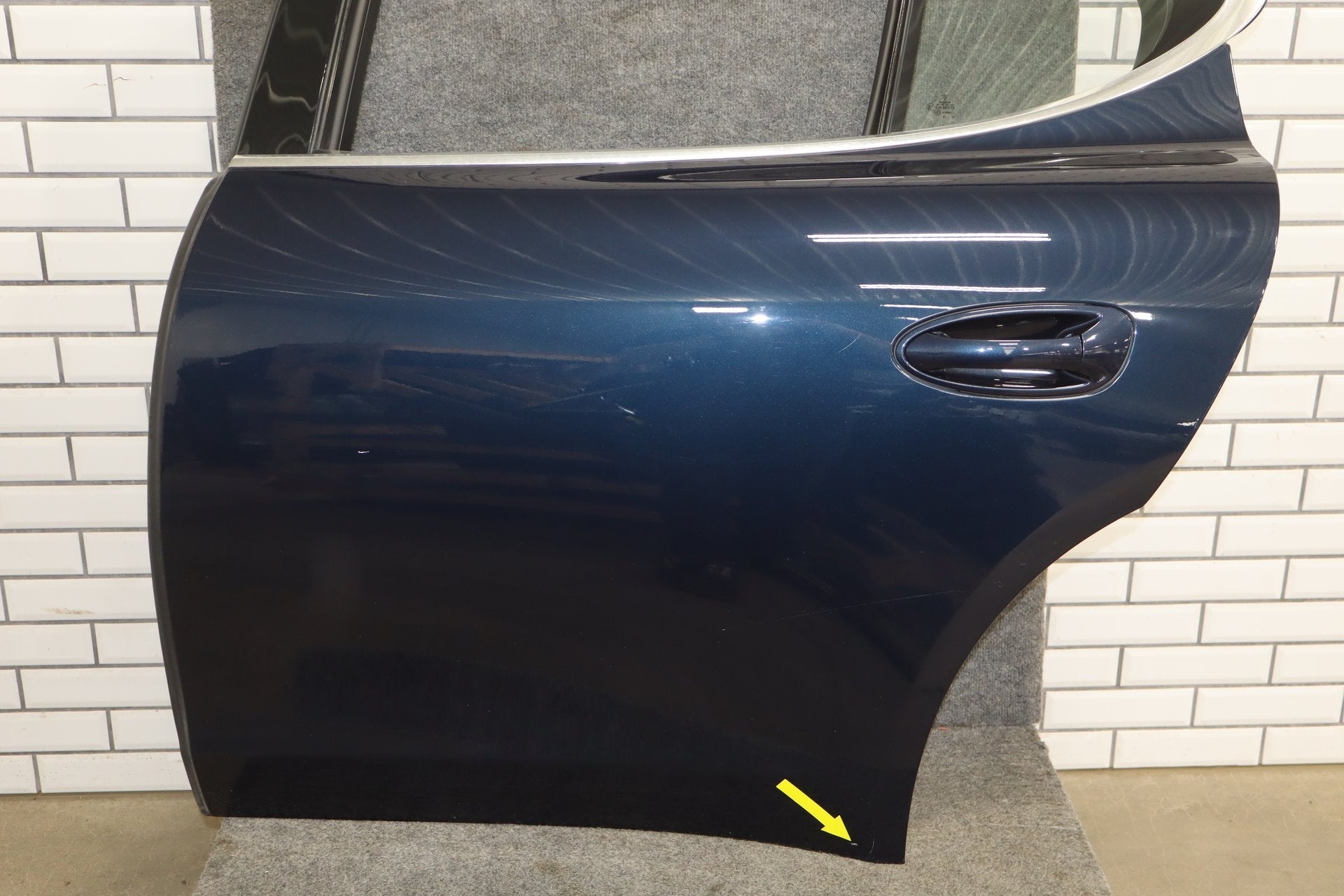 2010 Porsche Panamera Left Rear Door Dark Blue Metallic ( N4 )