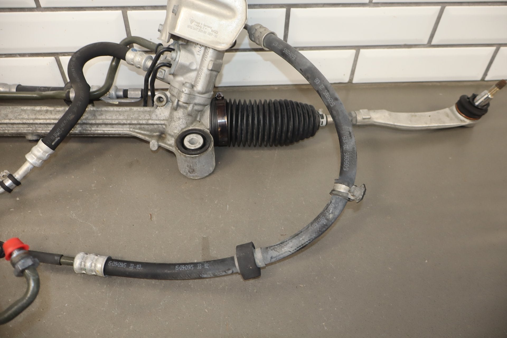 2010 Porsche Panamera Power Steering Rack And Pinion Assembly OEM