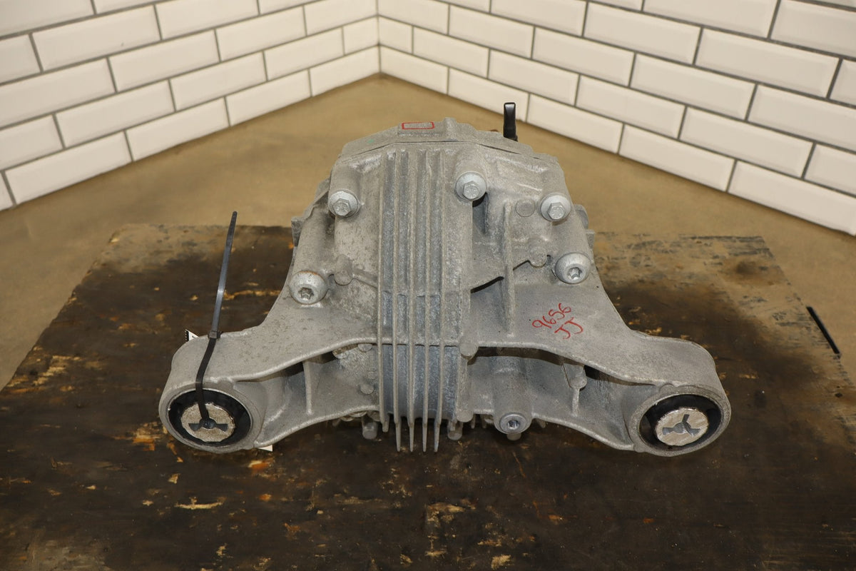 2010 Porsche Panamera Rear Differential Carrier 3.55 Ratio Assembly OEM