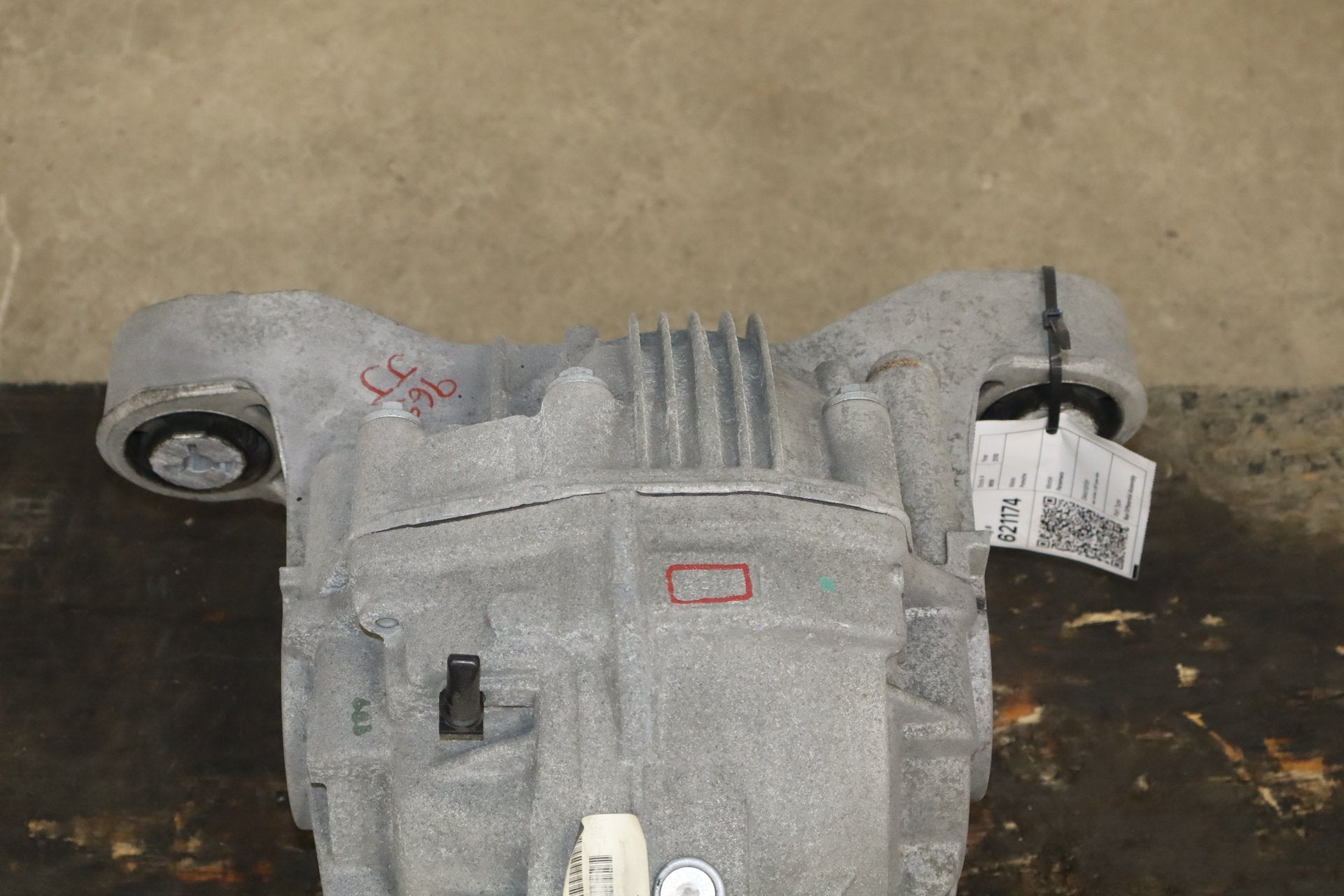 2010 Porsche Panamera Rear Differential Carrier 3.55 Ratio Assembly OEM