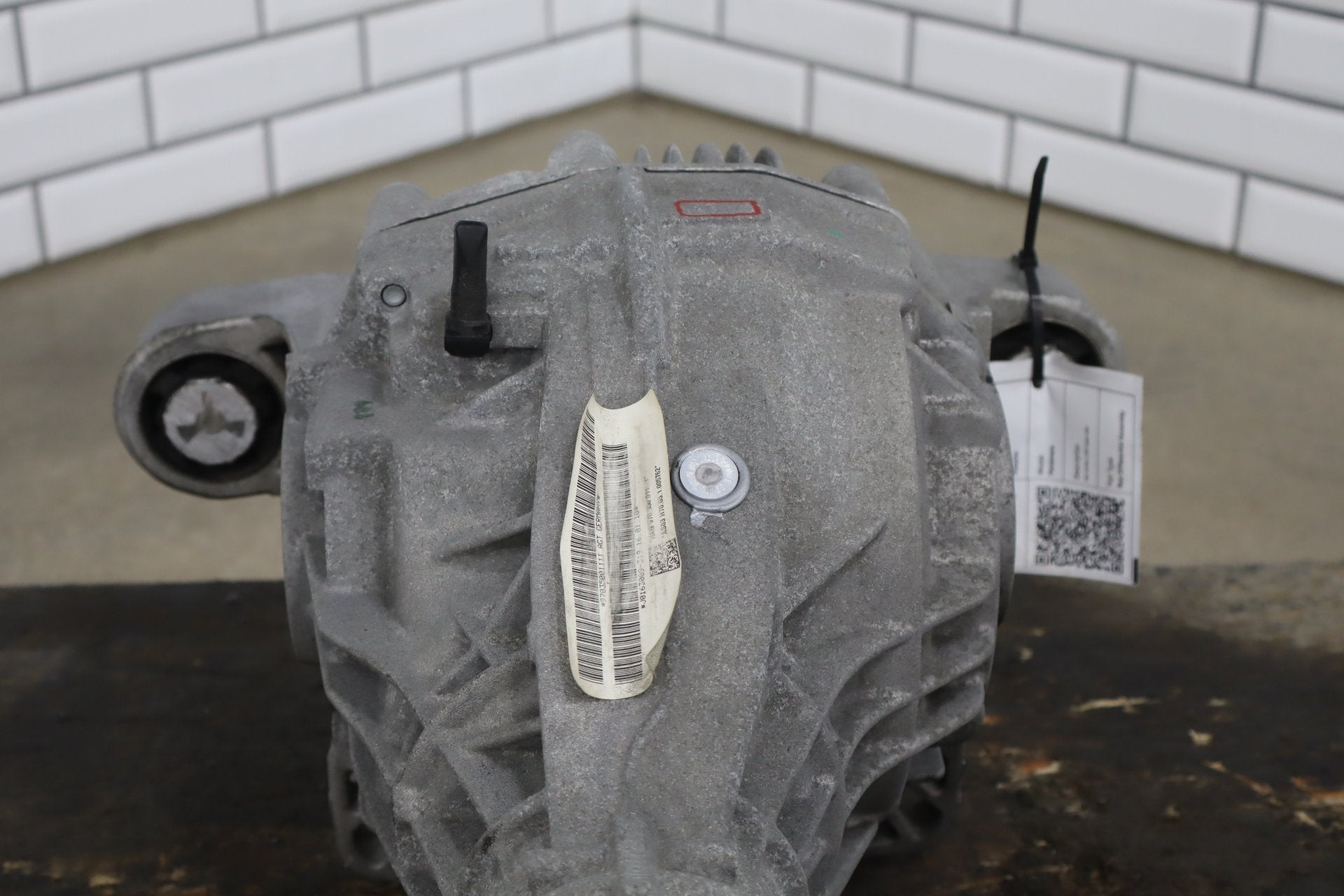 2010 Porsche Panamera Rear Differential Carrier 3.55 Ratio Assembly OEM