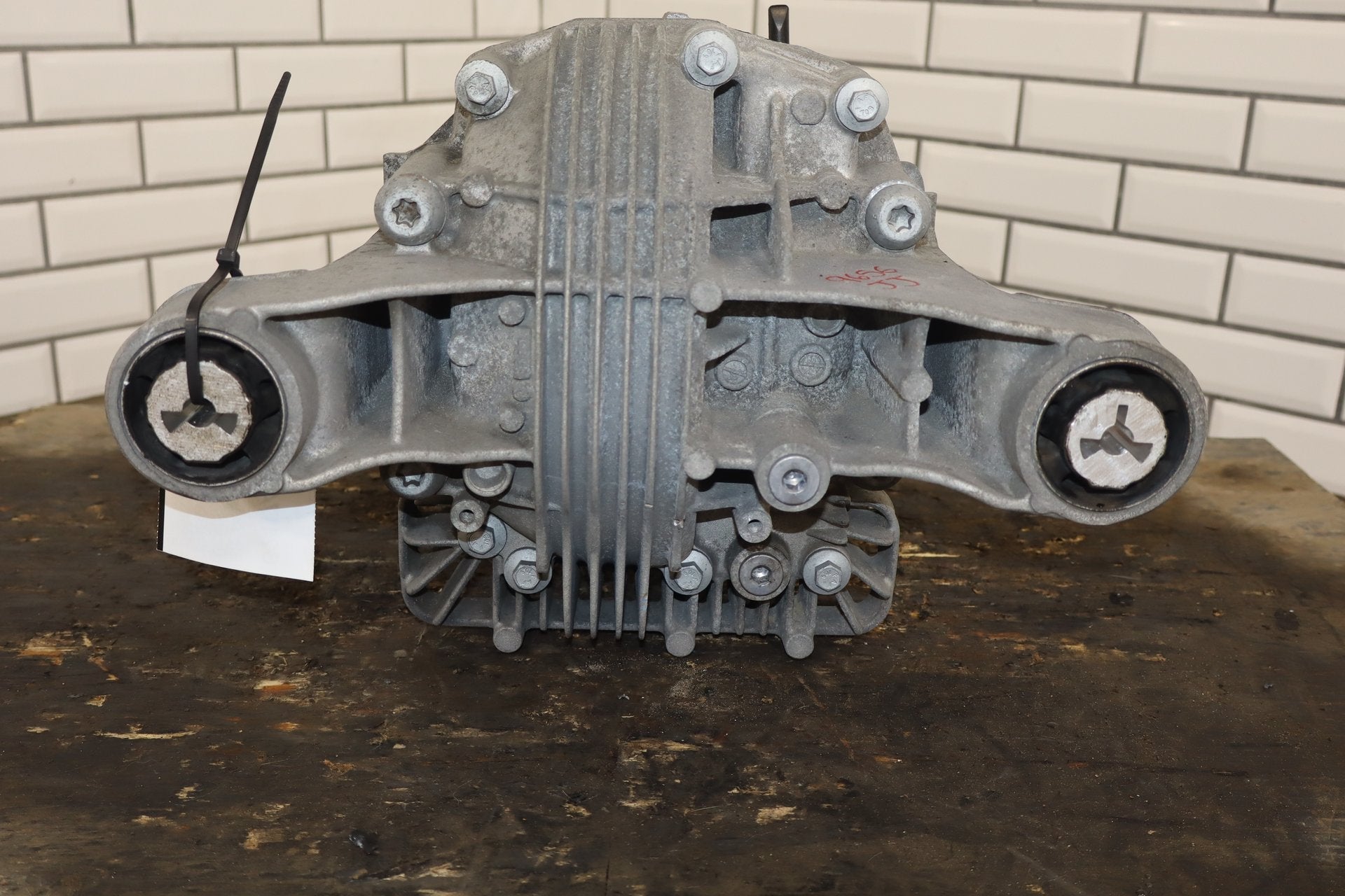 2010 Porsche Panamera Rear Differential Carrier 3.55 Ratio Assembly OEM