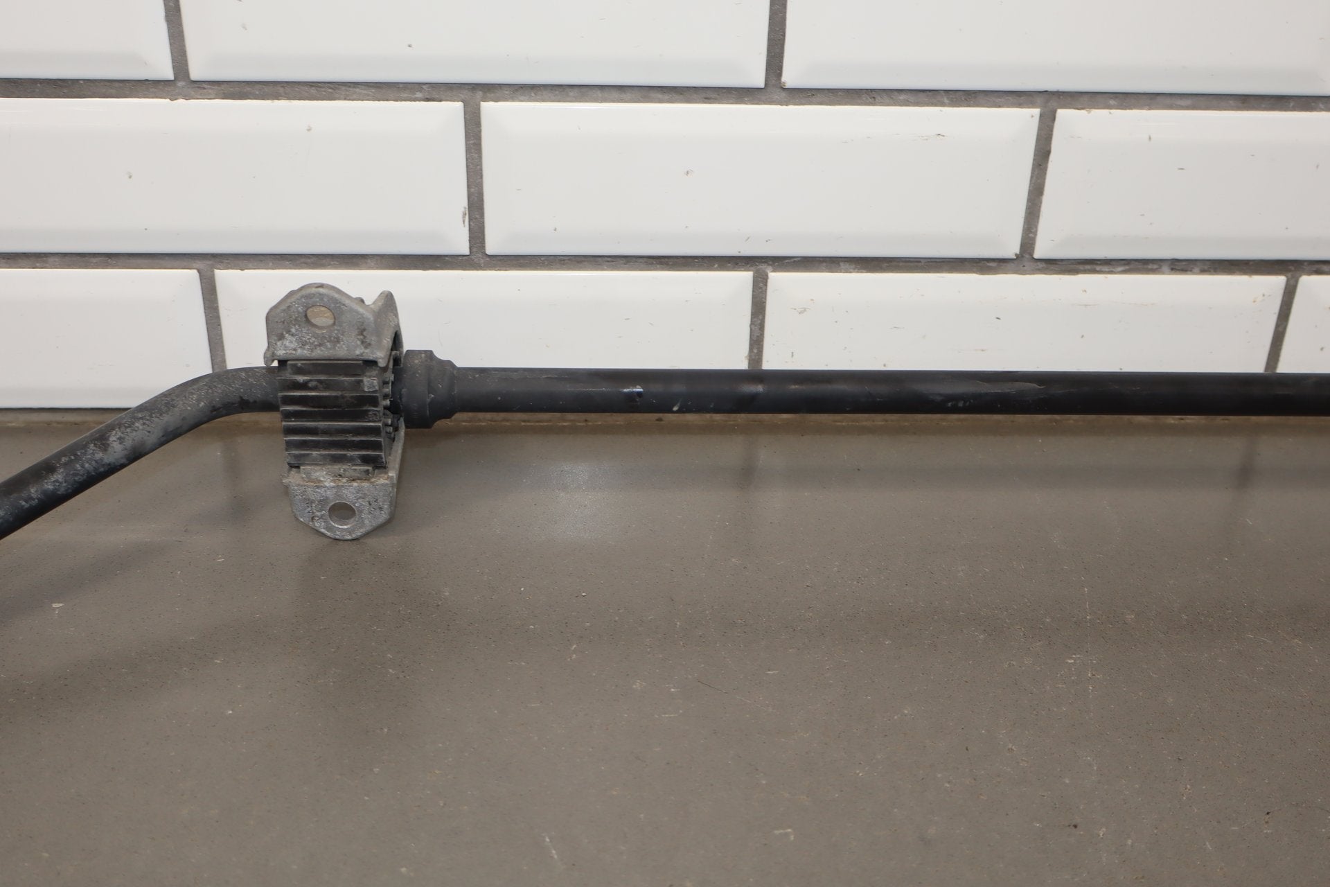 2010 Porsche Panamera Rear Sway Stabilizer Bar OEM