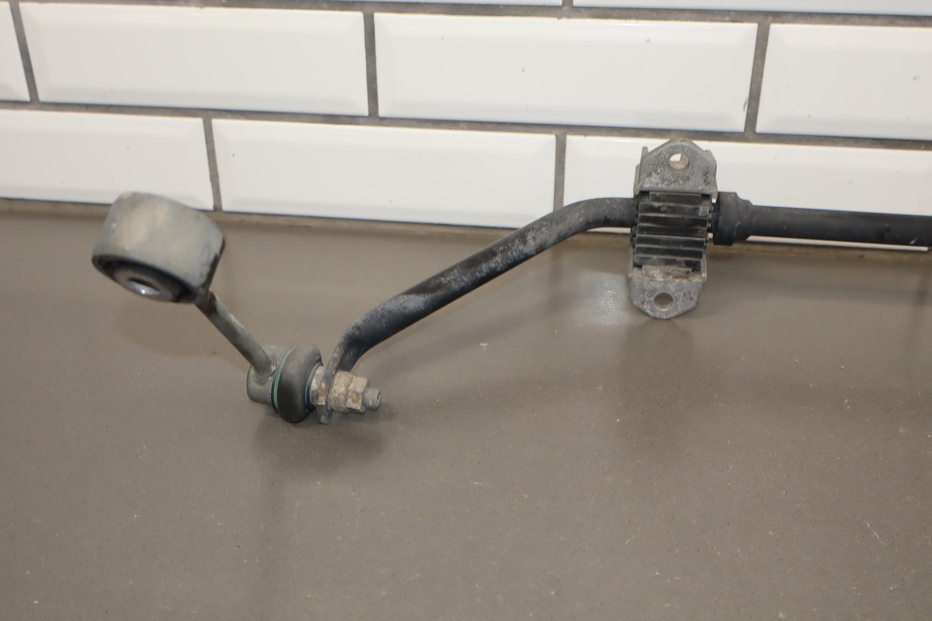 2010 Porsche Panamera Rear Sway Stabilizer Bar OEM
