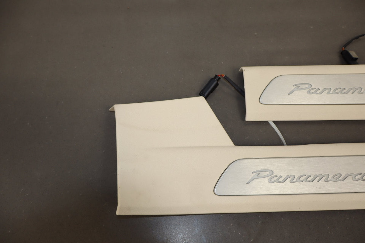 2010 Porsche Panamera Sedan Set x4- Sill Plates Yachting Blue/ Cream (BD)