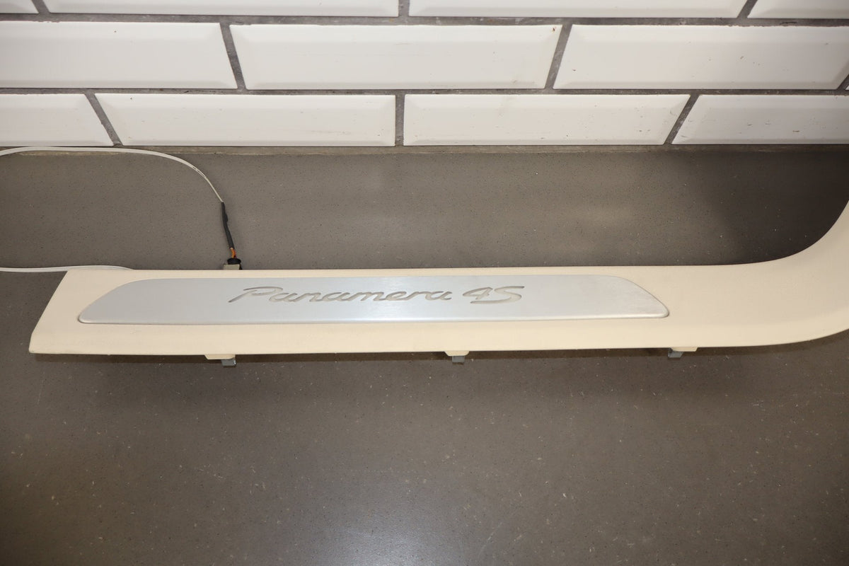 2010 Porsche Panamera Sedan Set x4- Sill Plates Yachting Blue/ Cream (BD)