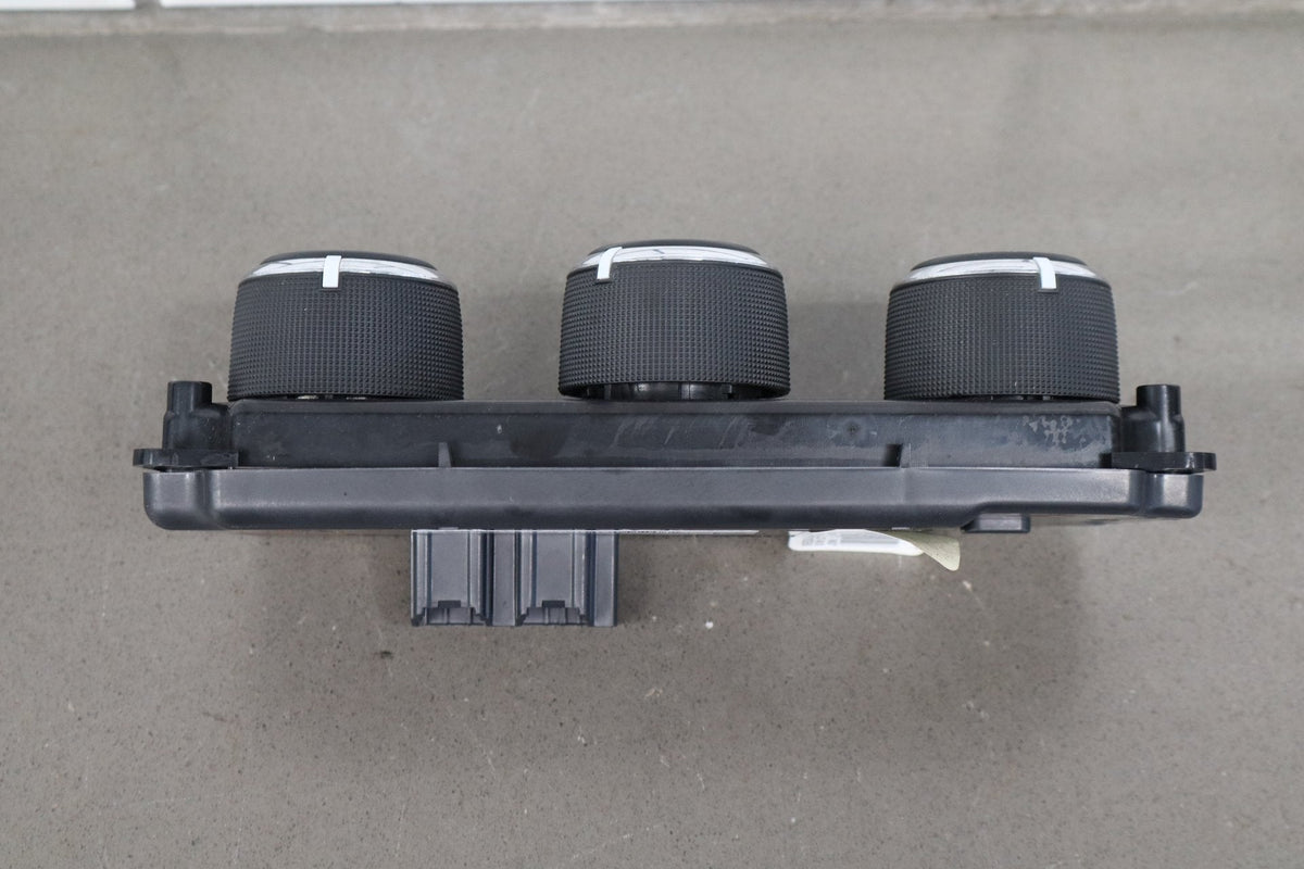 2011-14 Dodge Challenger Climate Control ATC 55111463AE OEM