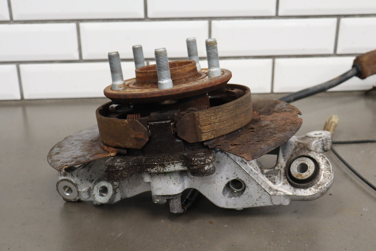 2011-14 Dodge Challenger R/T LH Rear Knuckle Hub ABS Control Arms