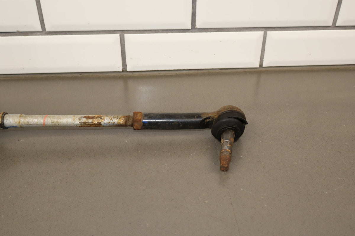 2011-14 Dodge Challenger RWD 5.7 Steering Rack 4584569AF w/ Tie Rods