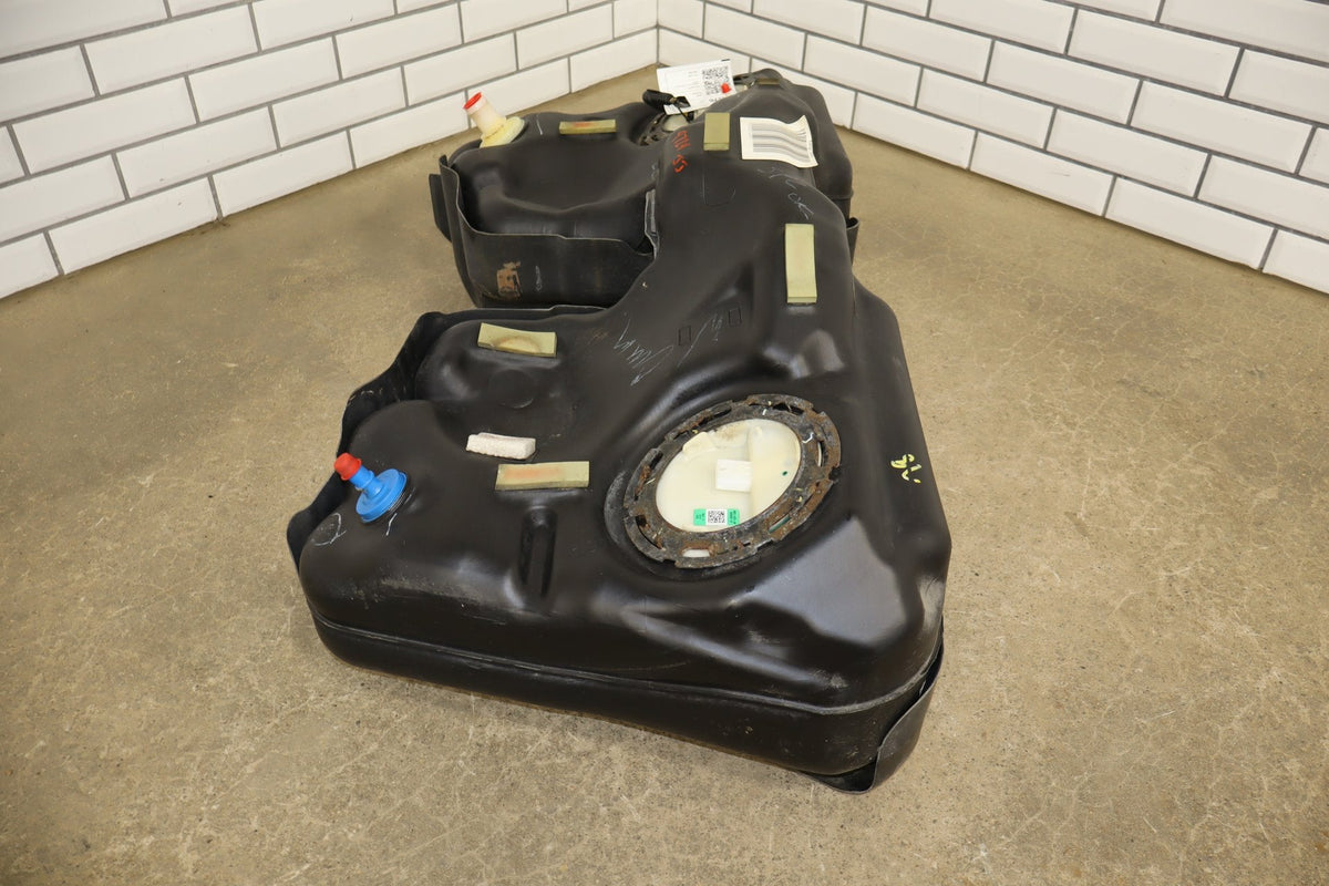 2011-14 Ford Mustang GT 16 Gallon Fuel Tank With Pump