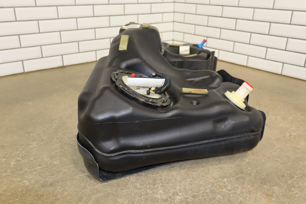2011-14 Ford Mustang GT 16 Gallon Fuel Tank With Pump