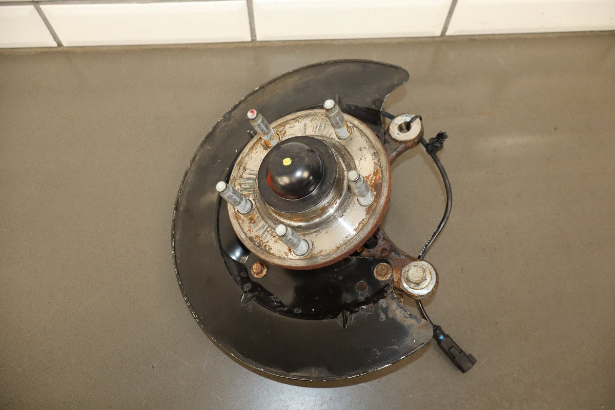 2011-14 Ford Mustang GT Left Front Loaded Spindle Hub Arm