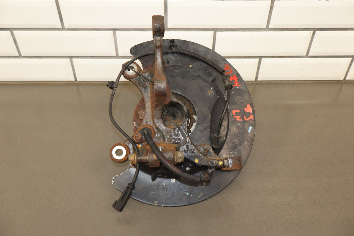 2011-14 Ford Mustang GT Left Front Loaded Spindle Hub Arm